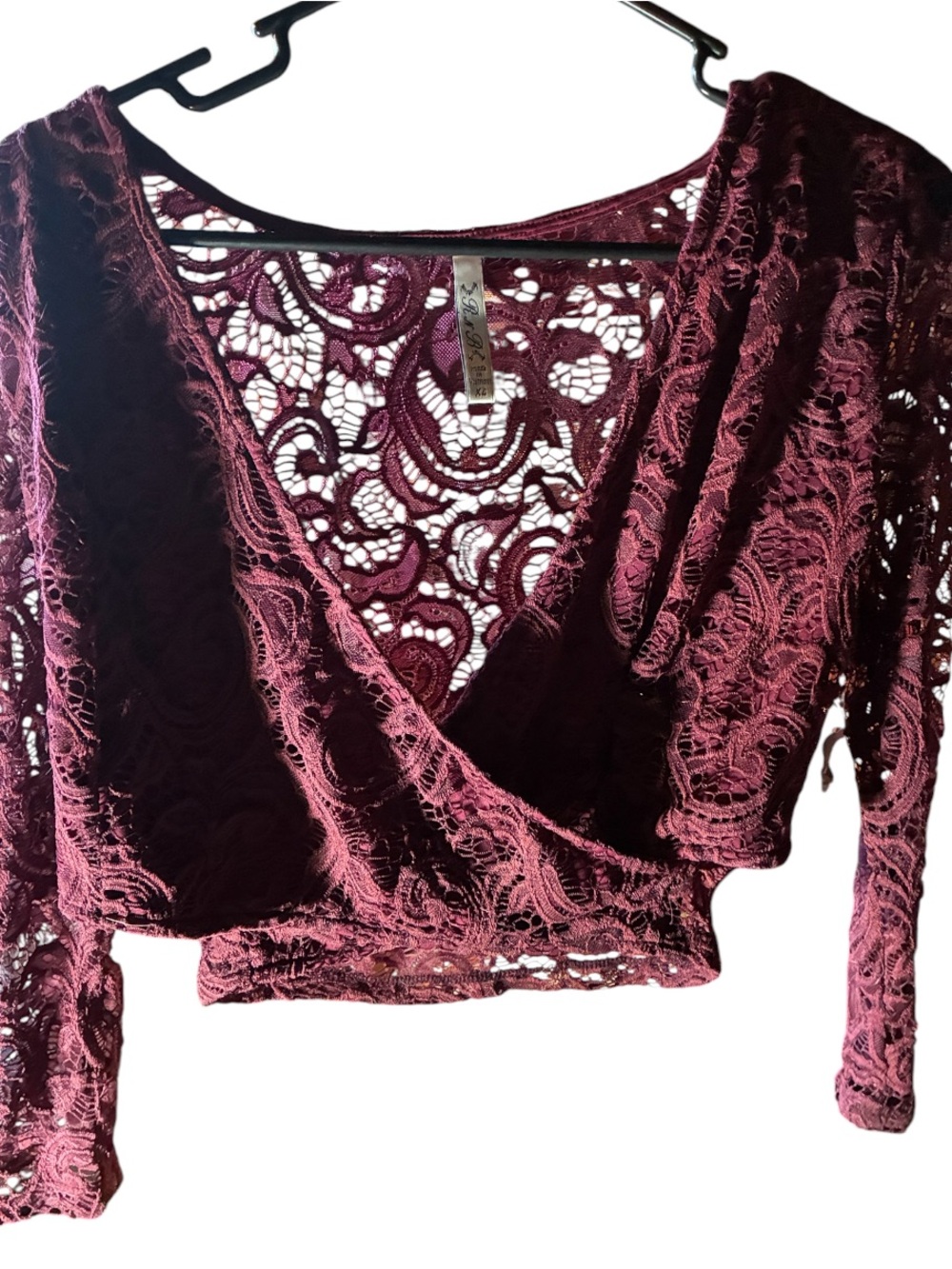 NWT RnB Burgundy Floral Lace Faux-Wrap Cropped Top Long Sleeve XL - Picture 4 of 8